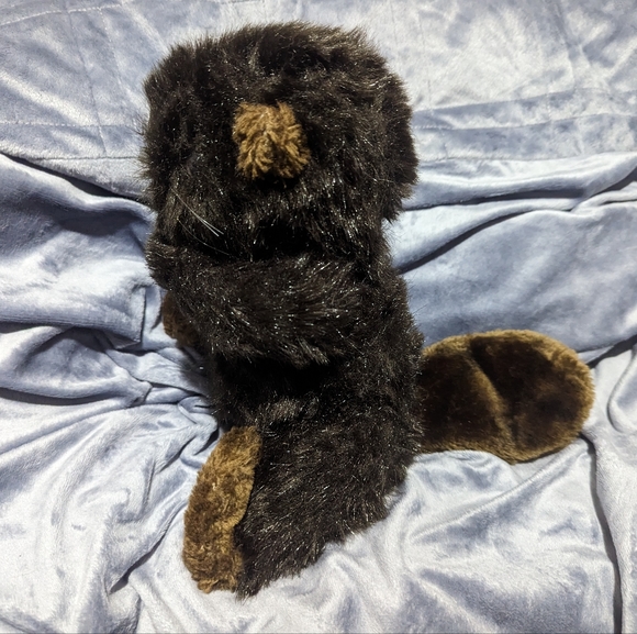 Vintage R. Dakin Beaver 1981 Plush Stuffed Animal Beaver - Picture 2 of 4